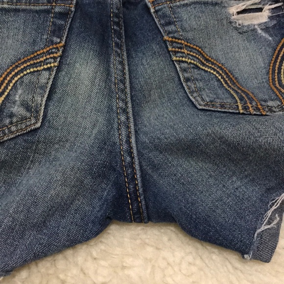 Hollister short pre owned - Picture 6 of 6
